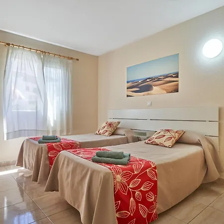 拉斯贡多拉公寓 *