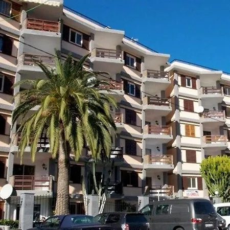 拉斯贡多拉公寓 公寓 普拉亚戴尔雷安格莱斯